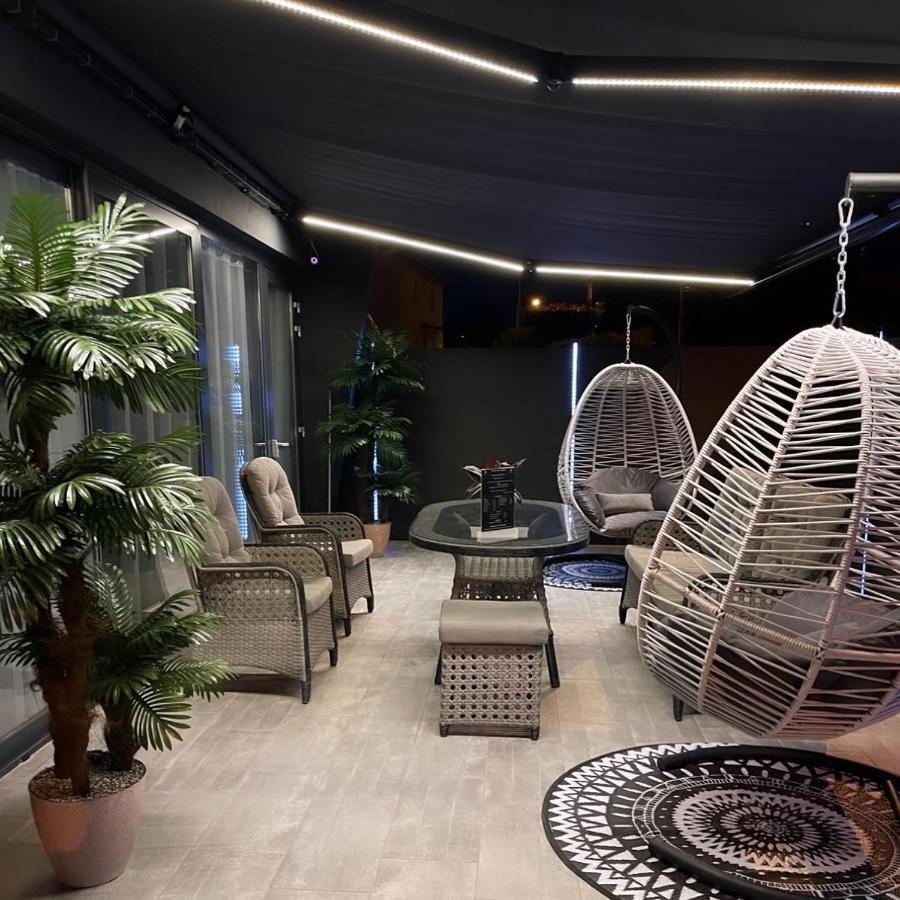 Loft Privatif Avec Jacuzzi Et Sauna Saint-Dizier Exterior photo